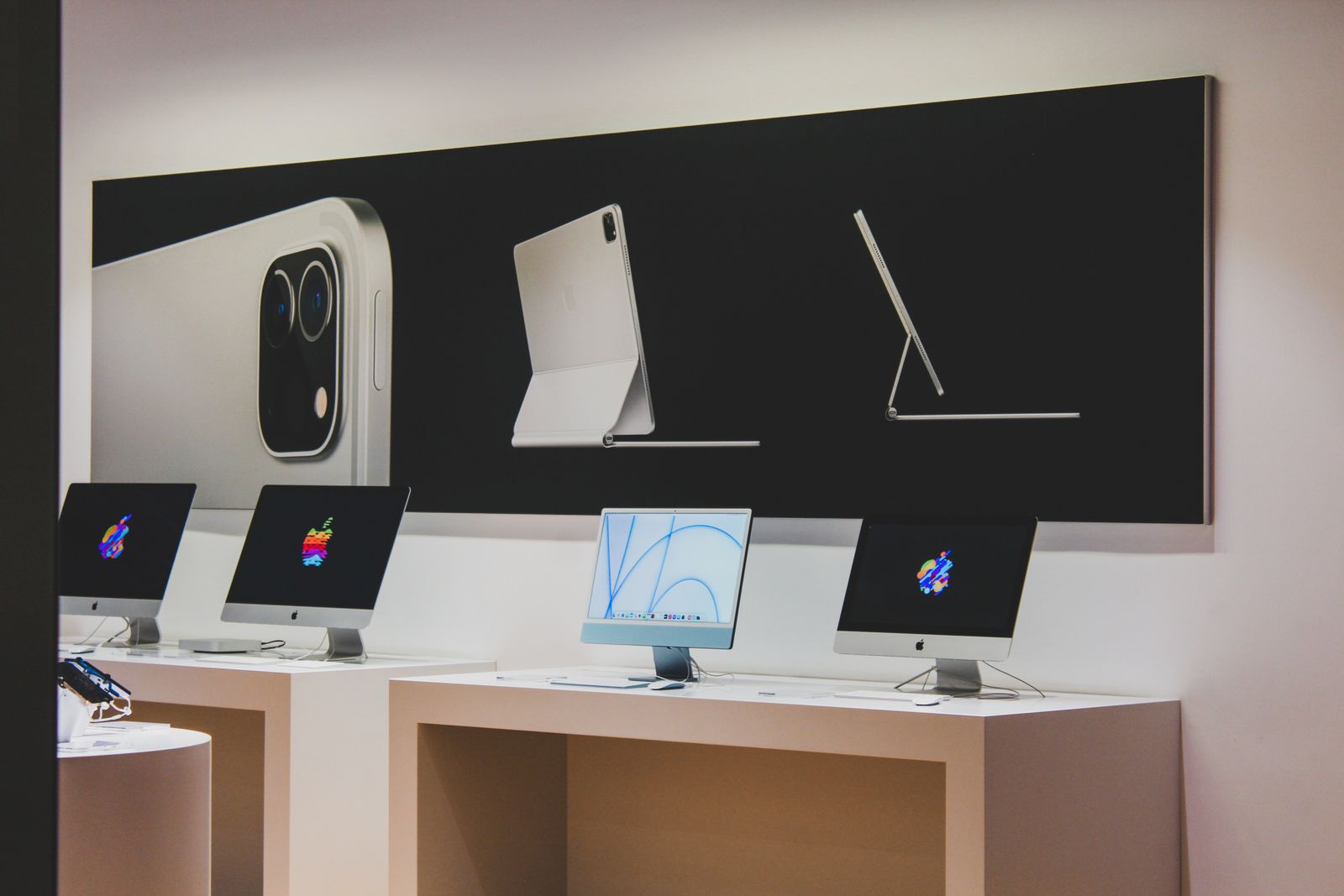 Modern computer store with desktop computers on display